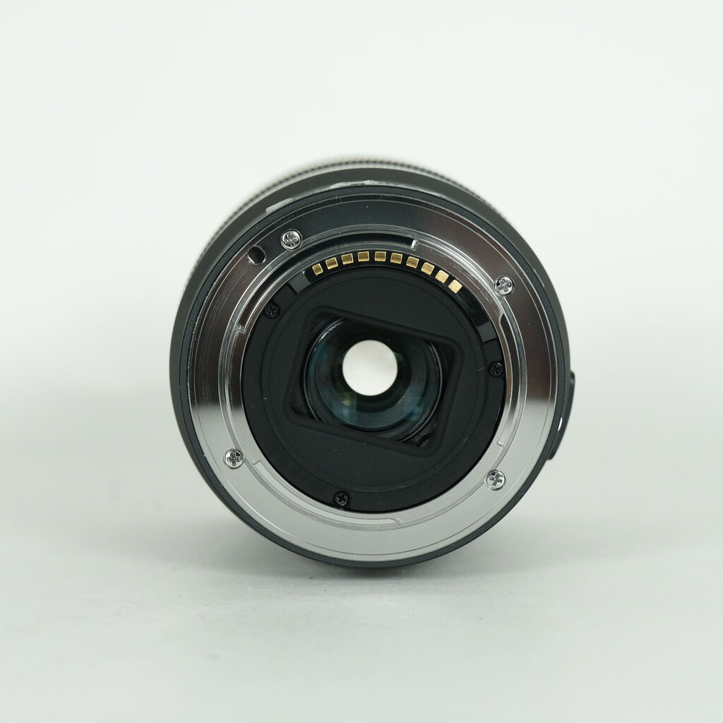 SONY E 18-135mm F3.5-5.6 OSS SEL18135