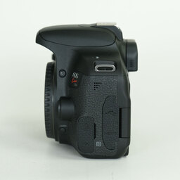 Canon EOS Kiss X9i