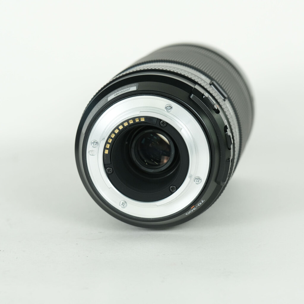 FUJIFILM XF70-300mmF4-5.6 R LM OIS WRの出品 | ONE SCENE（ワンシーン）