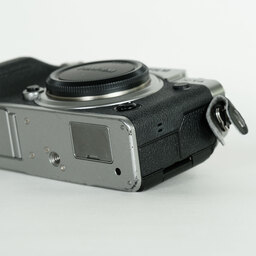 FUJIFILM X-T4 FUJIFILM X-T4