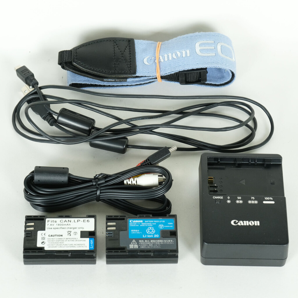 Canon EOS 5D Mark III Canon EOS 5D Mark III
