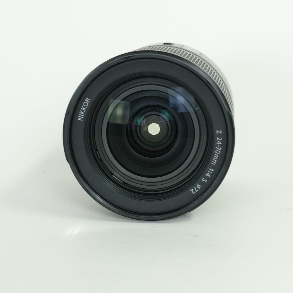 Nikon NIKKOR Z 24-70mm f/4 S Nikon NIKKOR Z 24-70mm f/4 S