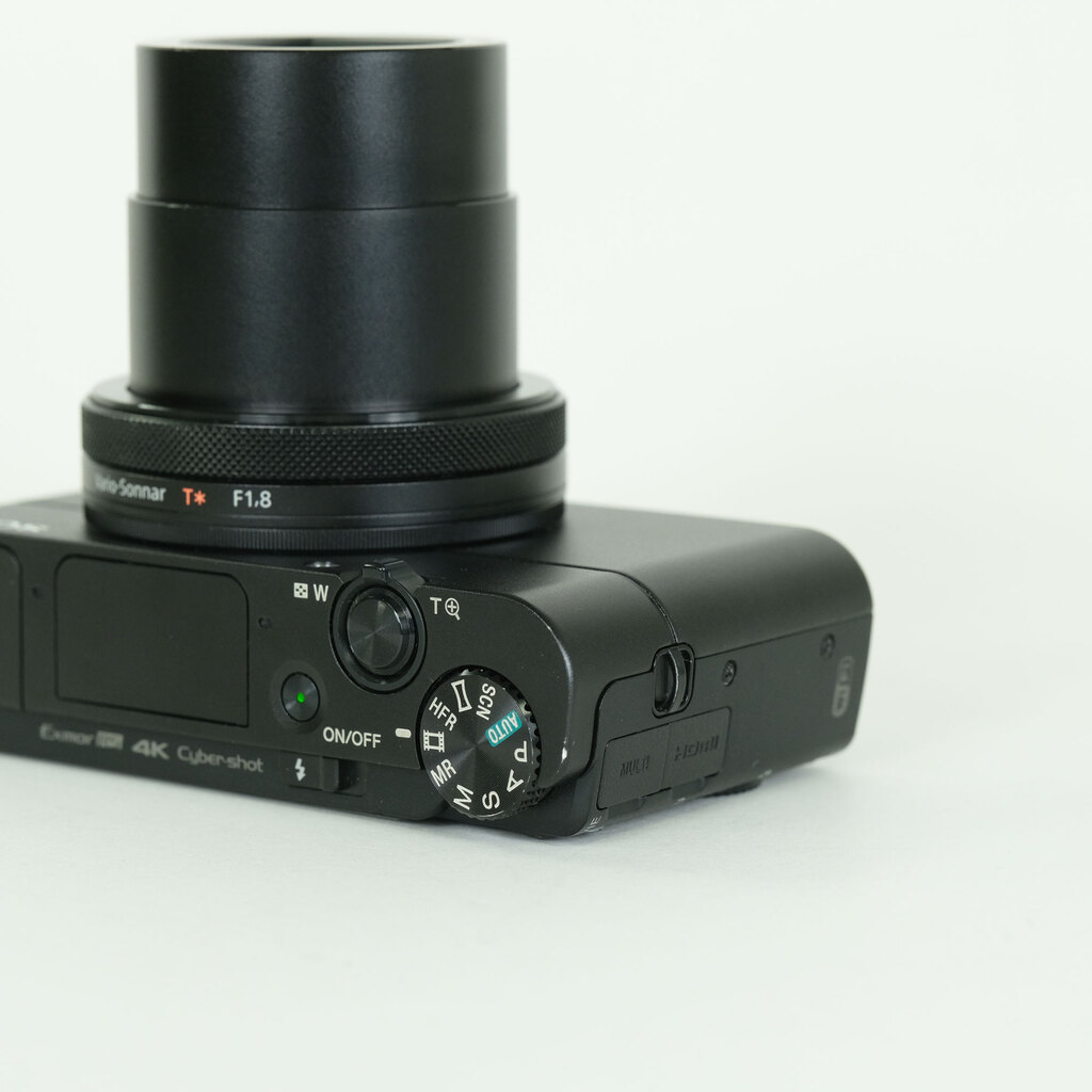 SONY Cyber-shot DSC-RX100M5