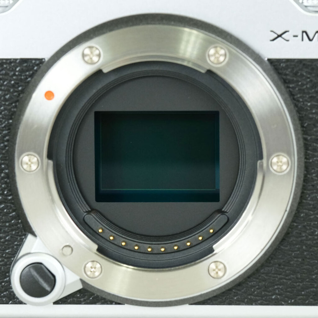 FUJIFILM X-M5