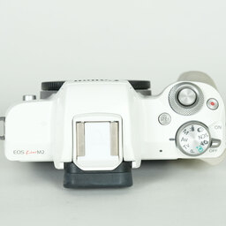 Canon EOS Kiss M2