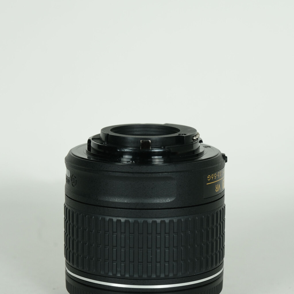 Nikon AF-P DX NIKKOR 18-55mm F3.5-5.6G VR