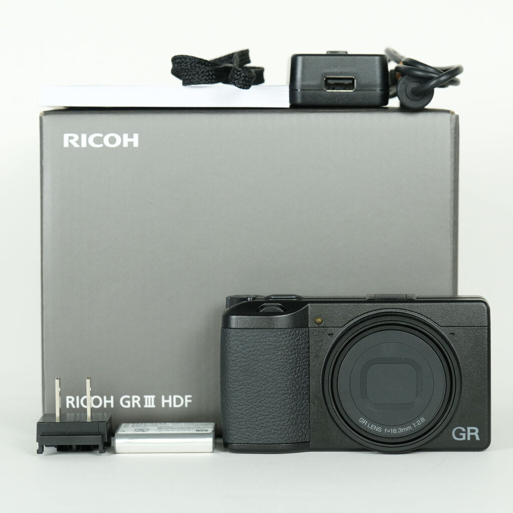 RICOH GR III HDFの出品 | ONE SCENE（ワンシーン）