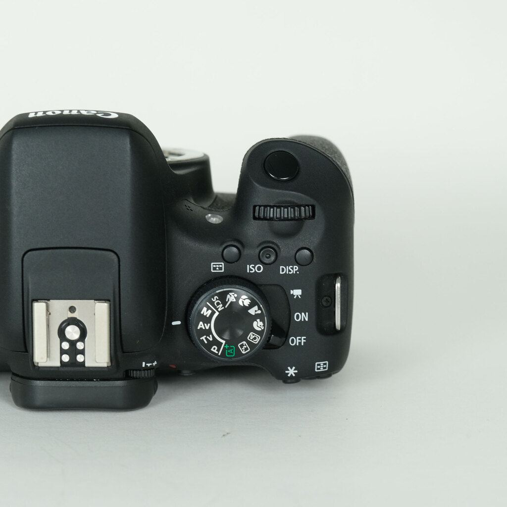 Canon EOS Kiss X8iの出品 | ONE SCENE（ワンシーン）