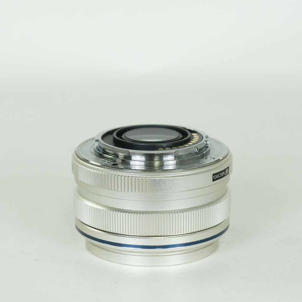 OLYMPUS M.ZUIKO DIGITAL 17mm F1.8