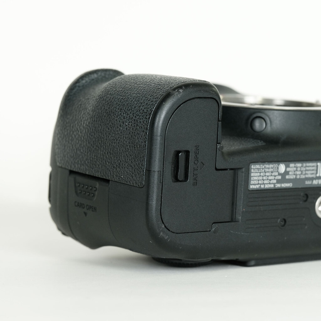 Canon EOS 6D Mark II