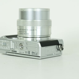 Nikon Nikon1 J5 標準パワーズームレンズキット シルバー