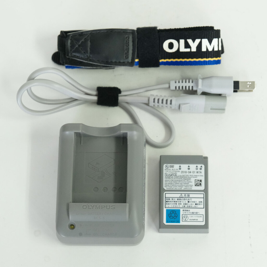 OLYMPUS OM-D E-M10 Mark III