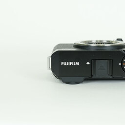 FUJIFILM X-E4