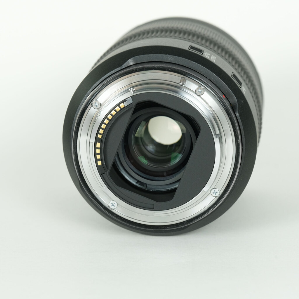 【ジャンク品】Canon RF24-105 f4 Canon RF24-105mm F4 L IS USMの出品 | ONE SCENE（ワンシーン）