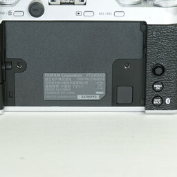FUJIFILM X-M5