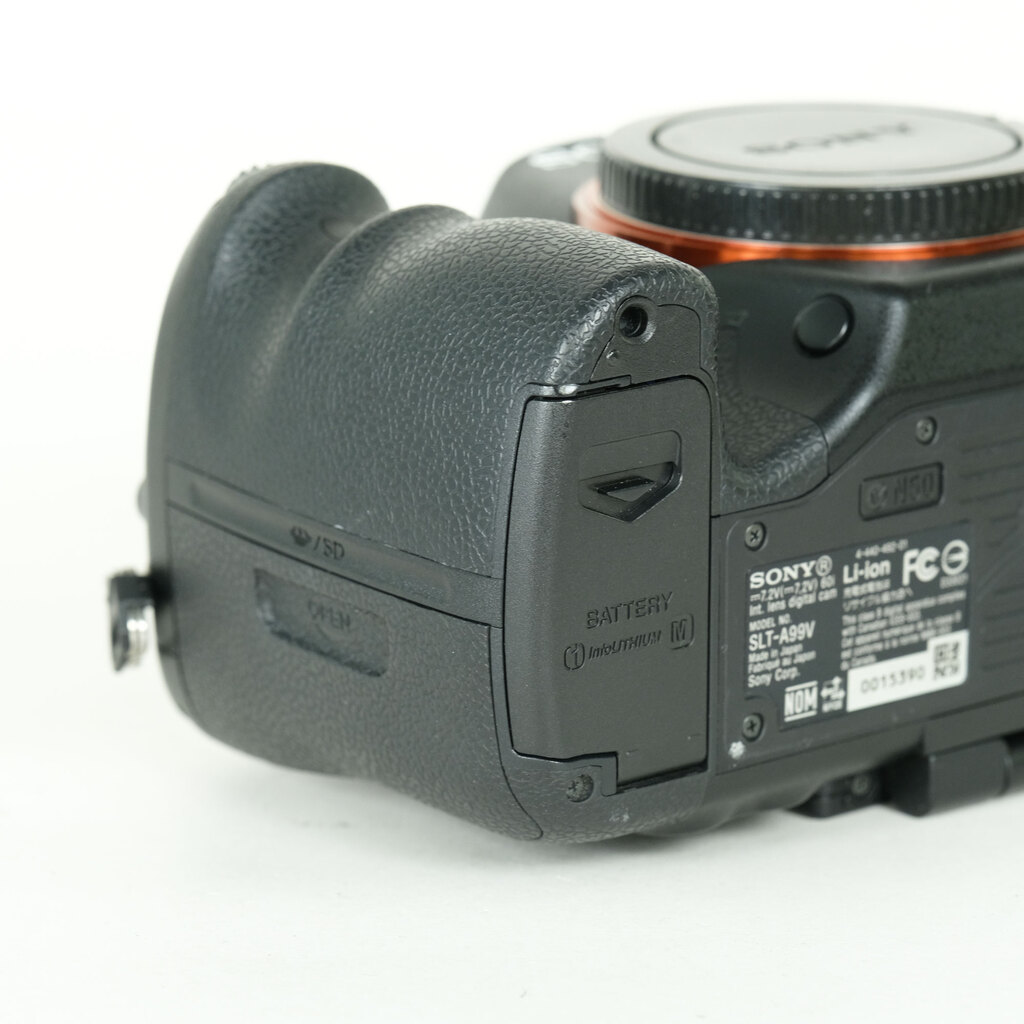 SONY α99（SLT-A99V）の出品 | ONE SCENE（ワンシーン）