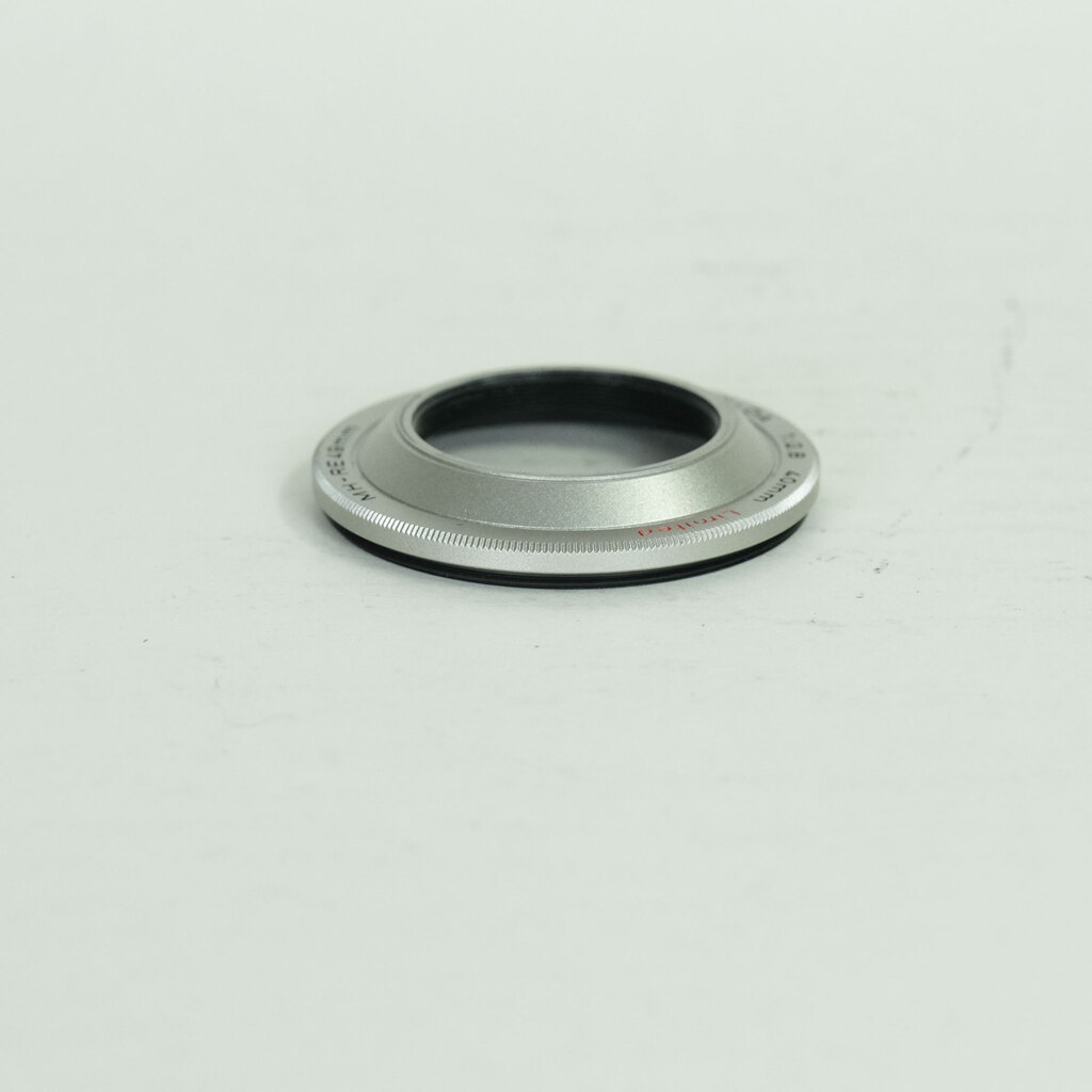 PENTAX HD DA40mm F2.8 Limited シルバー PENTAX HD DA40mm F2.8 Limited シルバー