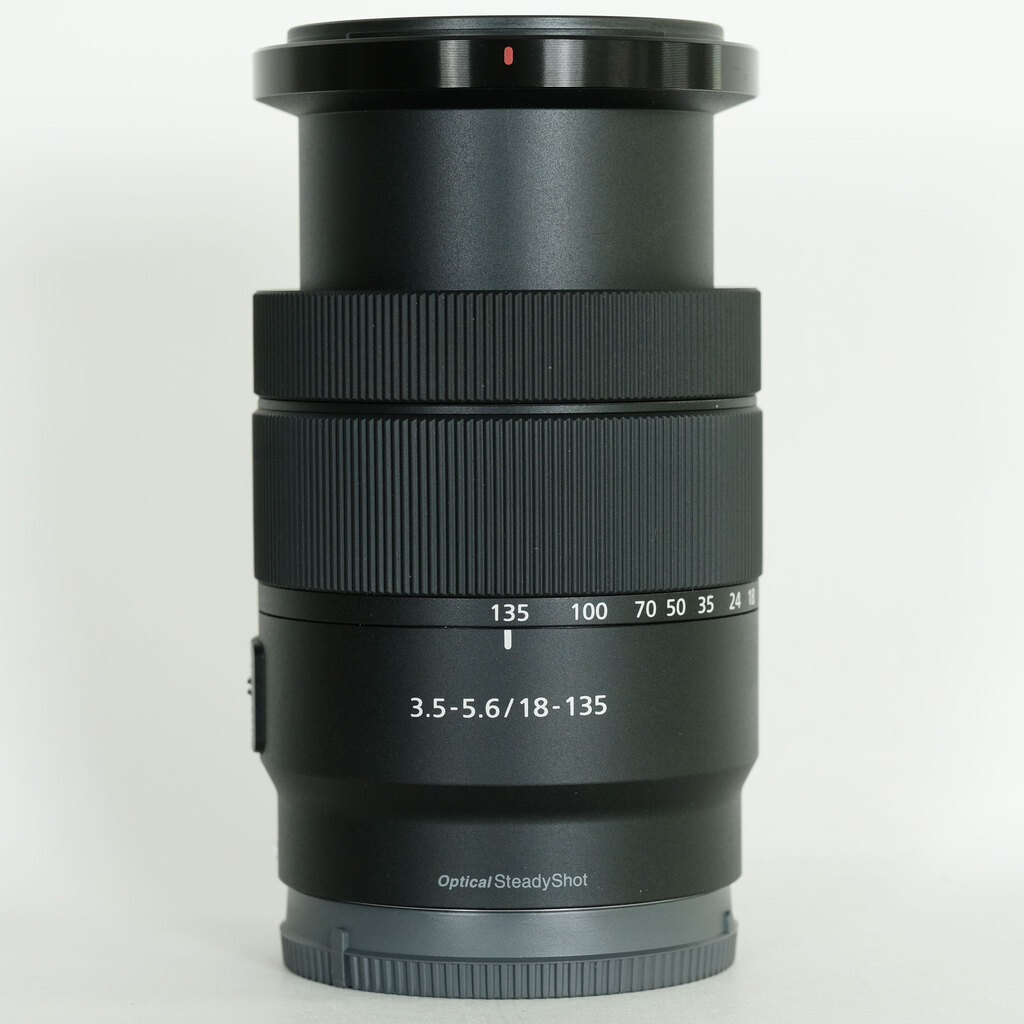 SONY E 18-135mm F3.5-5.6 OSS SEL18135