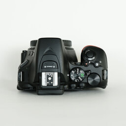 Nikon D5600 Nikon D5600