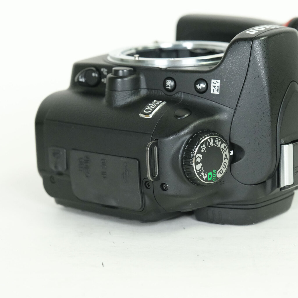 Nikon D80 ボディ