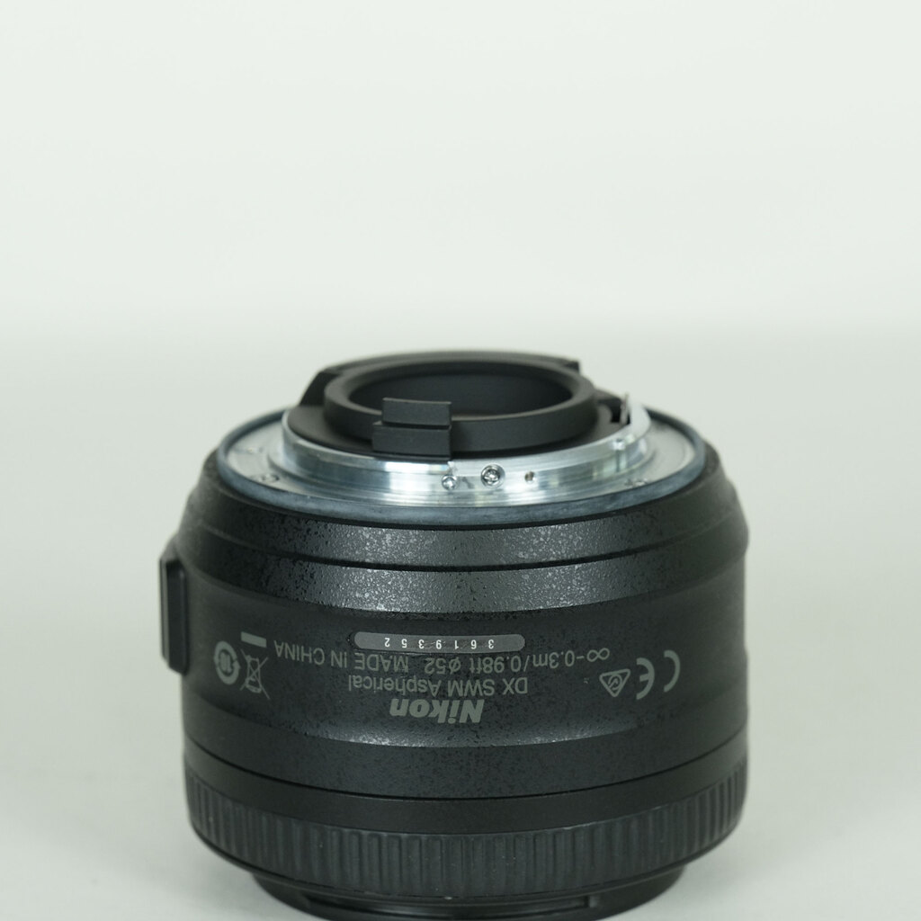 Nikon AF-S DX Nikkor 35mm f/1.8G【美品・元箱】 Nikon AF-S DX NIKKOR 35mm f/1.8Gの出品 | ONE SCENE（ワンシーン）