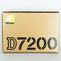 Nikon D7200 バッテリーパックキット