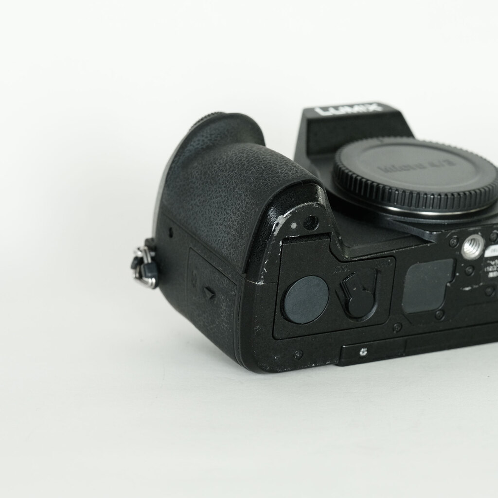 Panasonic LUMIX DMC-G8