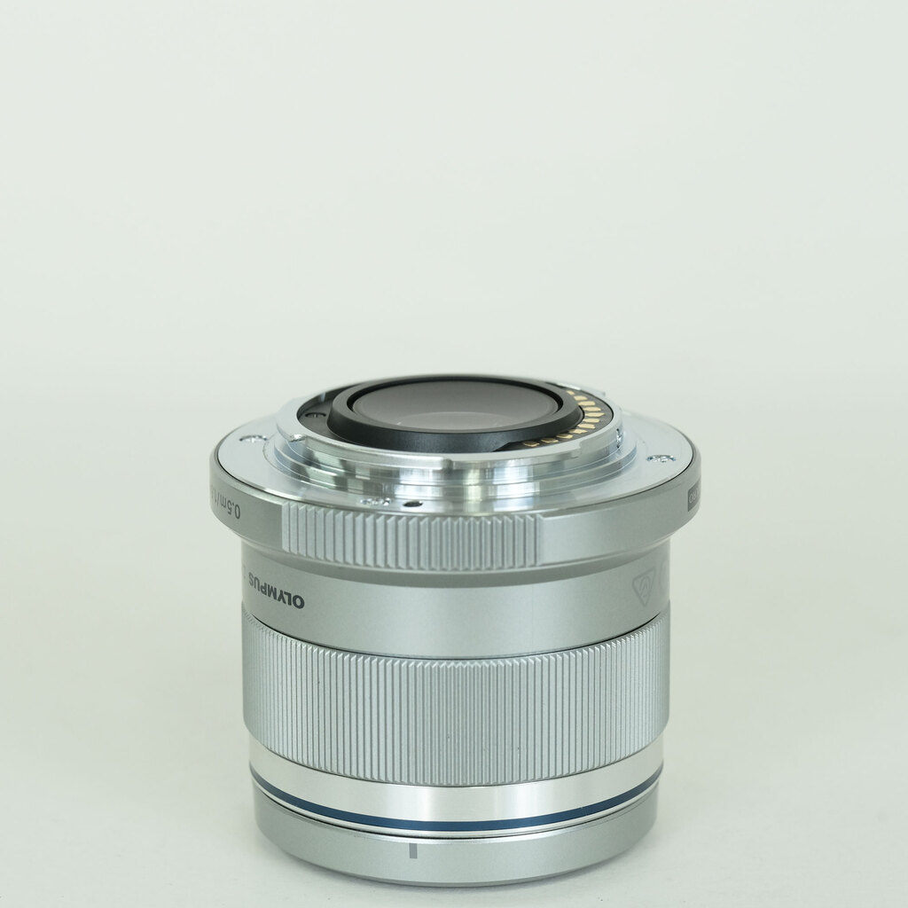 OLYMPUS M.ZUIKO DIGITAL 45mm F1.8