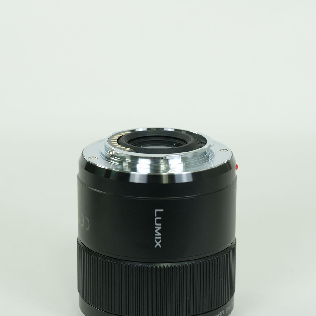 Panasonic LUMIX G MACRO 30mm F2.8 ASPH. MEGA O.I.S.