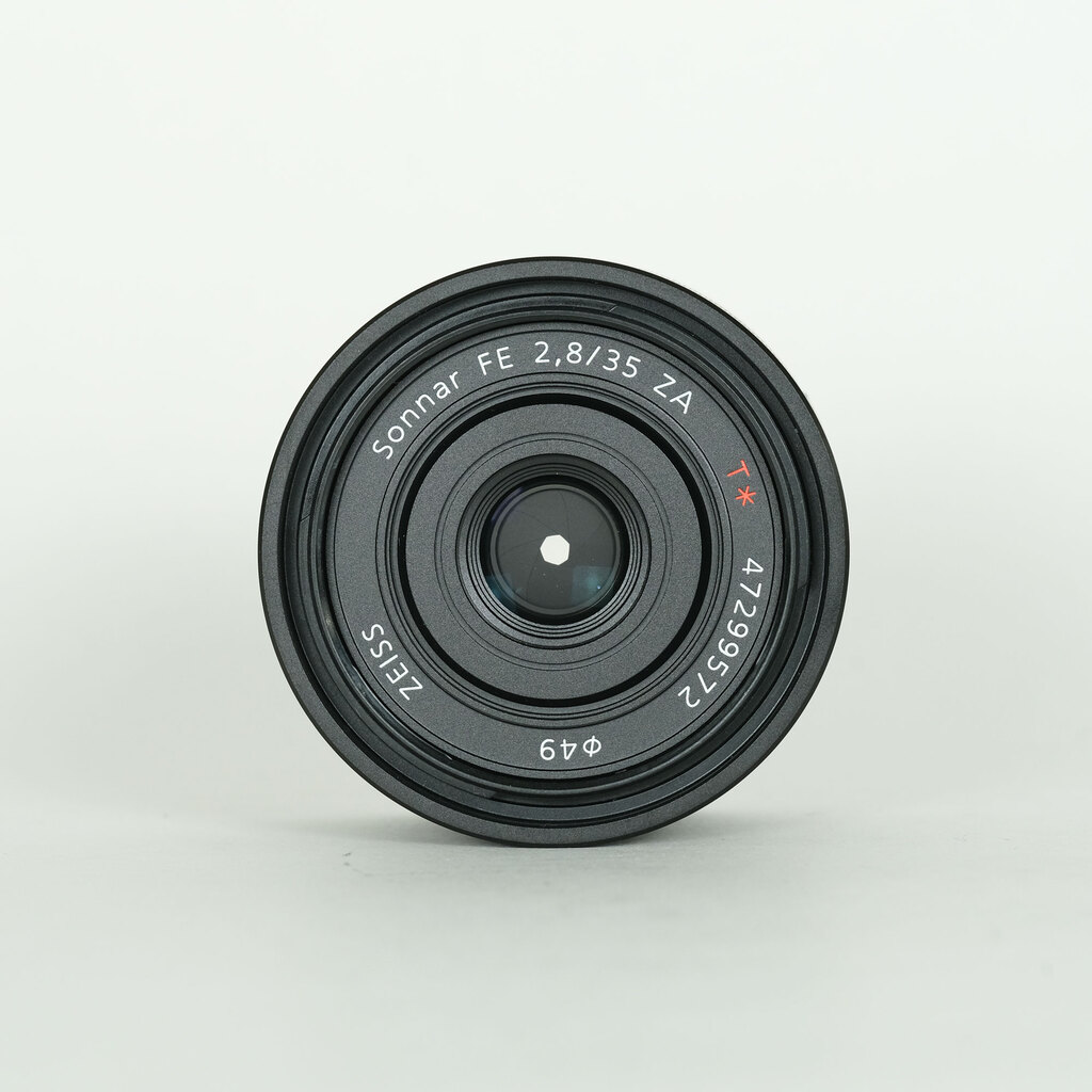 SONY Sonnar T* FE 35mm F2.8 ZA SEL35F28Z SONY Sonnar T* FE 35mm F2.8 ZA SEL35F28Z