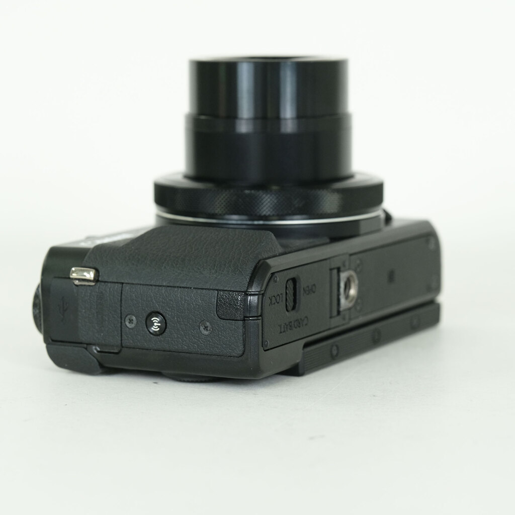 Canon PowerShot G7X Mark II