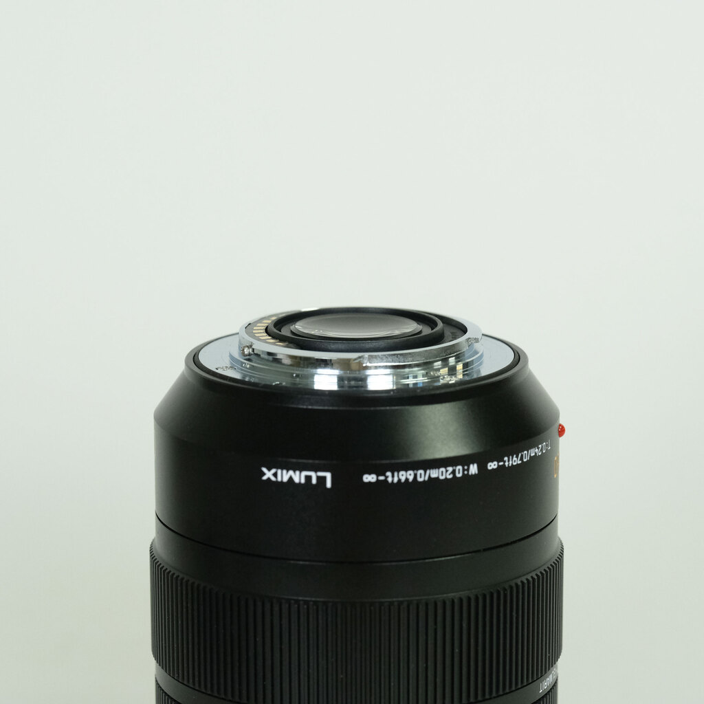 Panasonic LEICA DG VARIO-ELMARIT 12-60mm / F2.8-4.0 ASPH. / POWER O.I.S. Panasonic LEICA DG VARIO-ELMARIT 12-60mm / F2.8-4.0 ASPH. / POWER O.I.S.