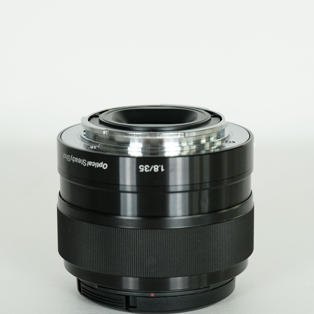 SONY E 35mm F1.8 OSS SEL35F18