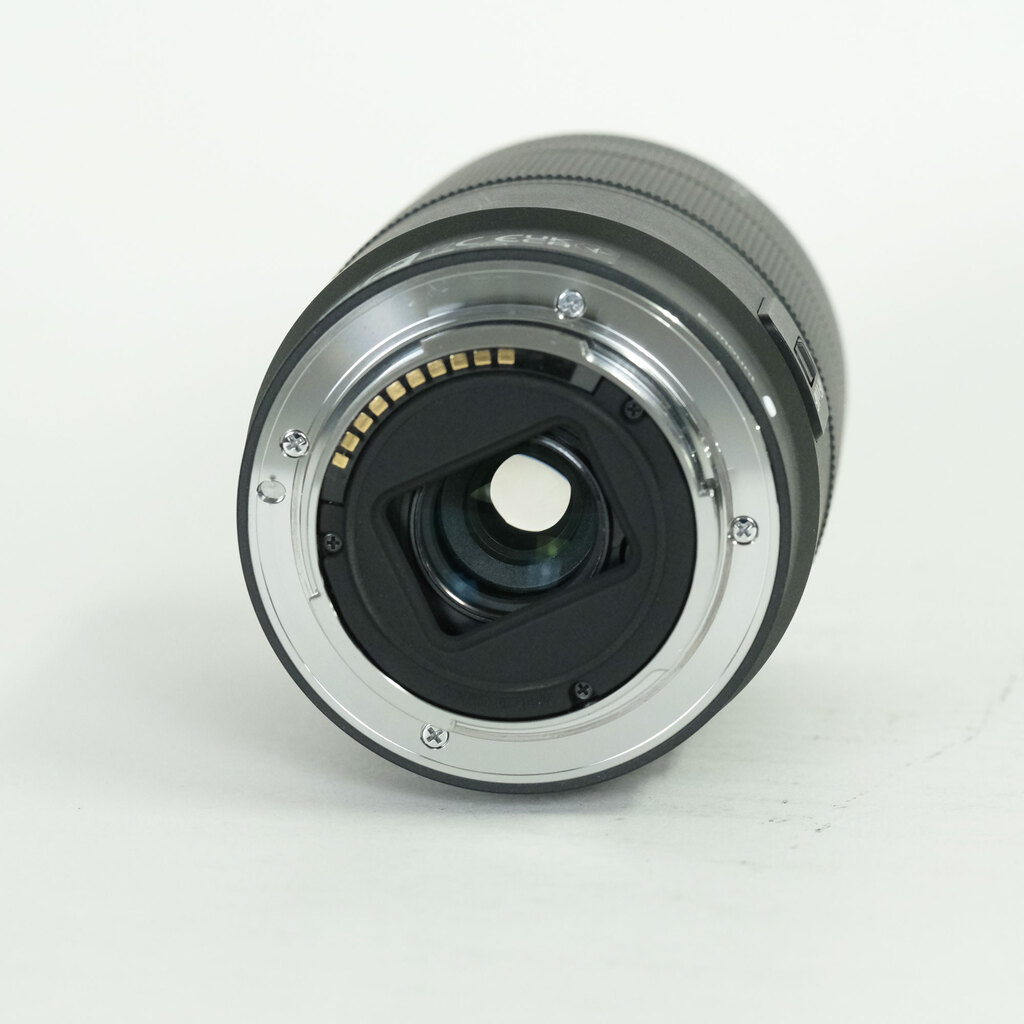 SONY E 18-135mm F3.5-5.6 OSS SEL18135 SONY E 18-135mm F3.5-5.6 OSS SEL18135