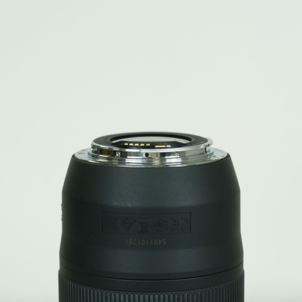 Canon EF70-300mm F4-5.6 IS II USM Canon EF70-300mm F4-5.6 IS II USM