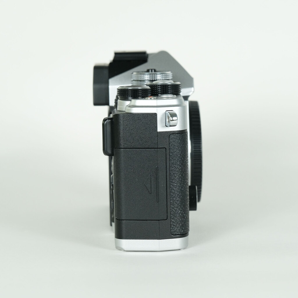 OM SYSTEM OM-3