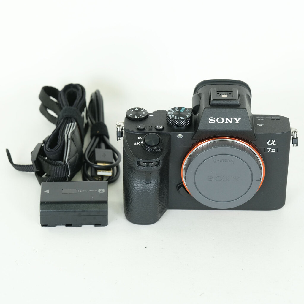 SONY α7 III(ILCE-7M3) SONY α7 III(ILCE-7M3)