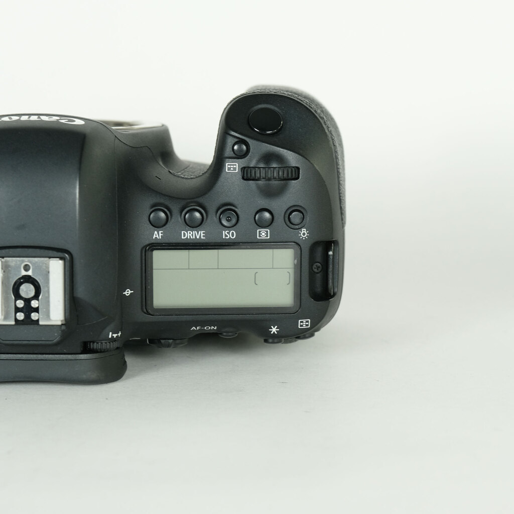 Canon EOS 6D Mark II Canon EOS 6D Mark II