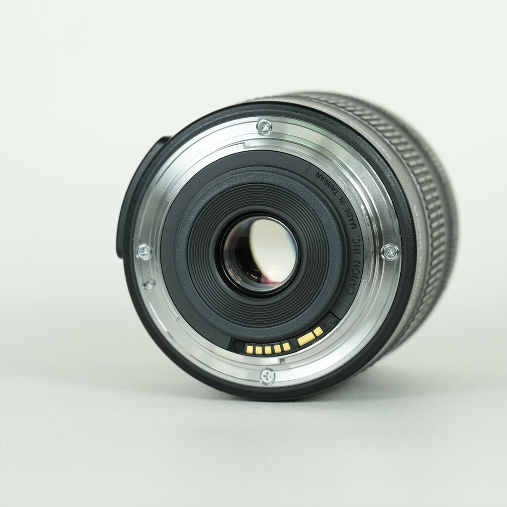 Canon EF-S18-135mm F3.5-5.6 IS STMの出品 | ONE SCENE（ワンシーン）