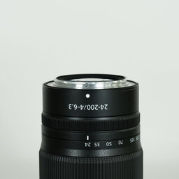 Nikon NIKKOR Z 24-200mm f/4-6.3 VR Nikon NIKKOR Z 24-200mm f/4-6.3 VR