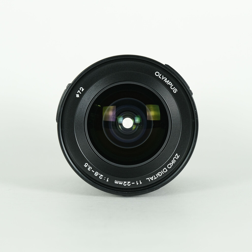 OLYMPUS レンズ二点セット バラ売り可能 OLYMPUS ZUIKO DIGITAL 11-22mm F2.8-3.5の出品 | ONE SCENE（ワンシーン）