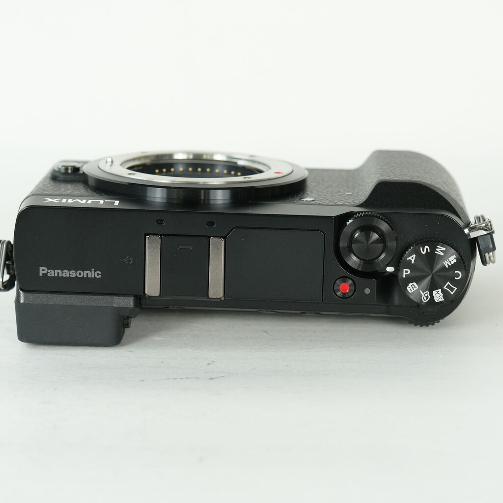 Panasonic LUMIX DMC-GX7MK2 ボディ ブラックの出品 | ONE SCENE（ワン