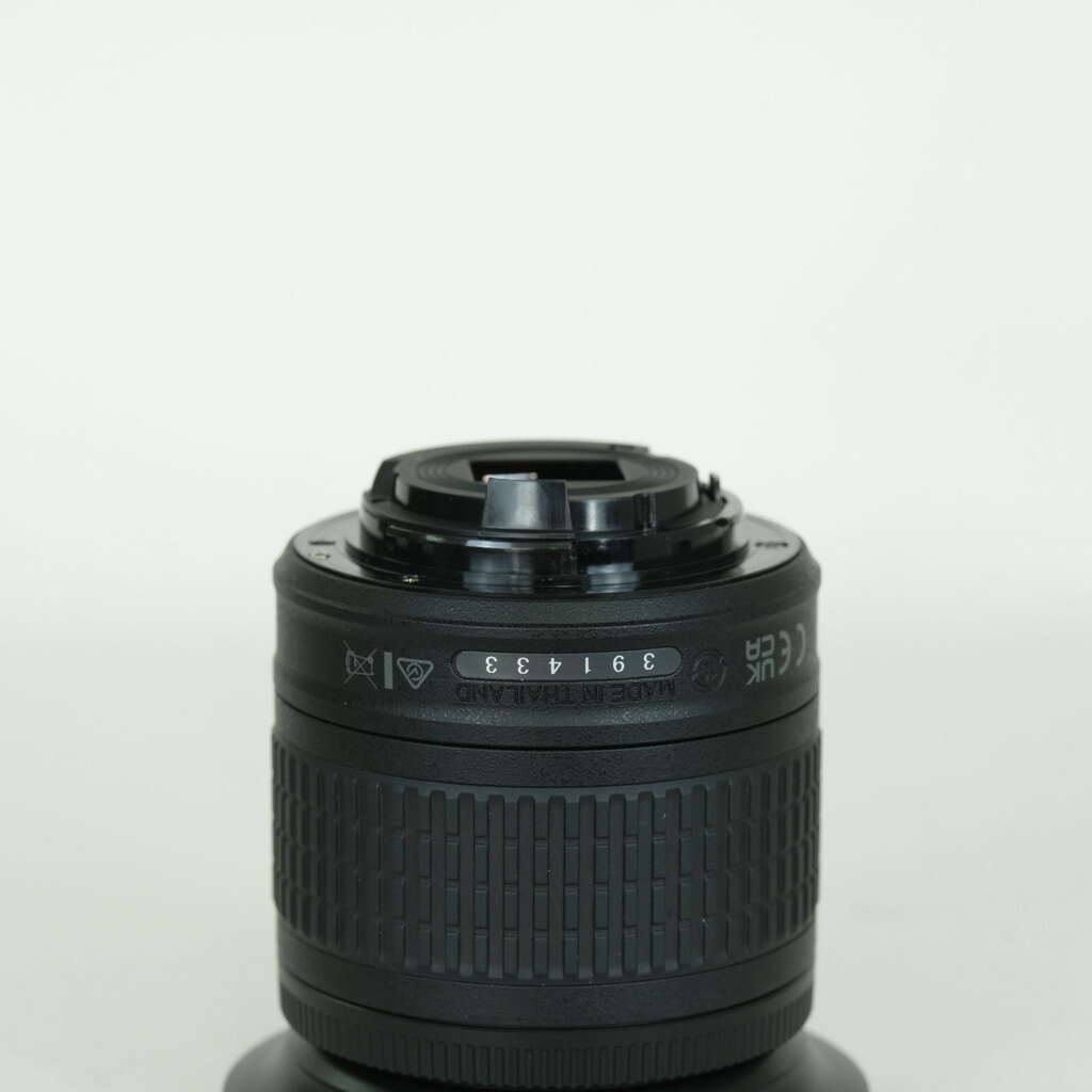 Nikon AF-P DX NIKKOR 10-20mm F4.5-5.6G VR Nikon AF-P DX NIKKOR 10-20mm F4.5-5.6G VR