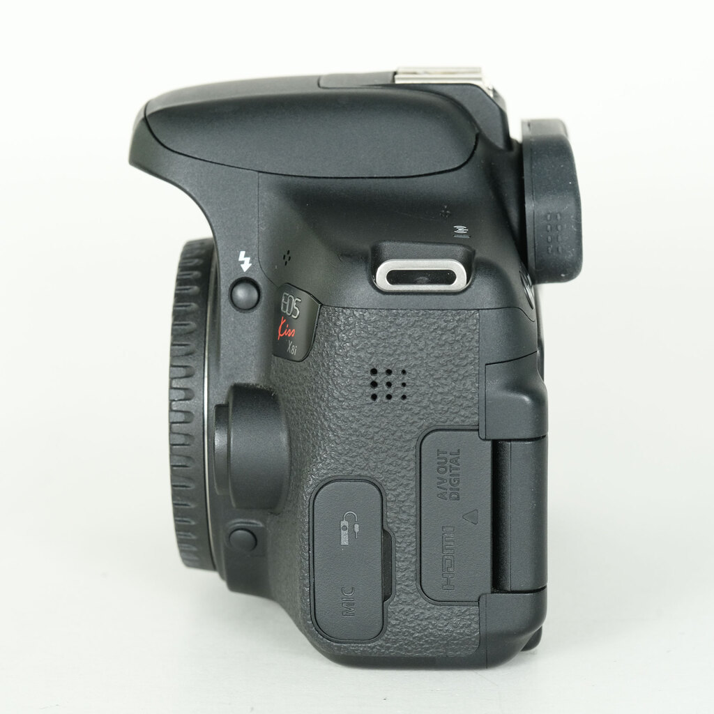 Canon EOS Kiss X8i