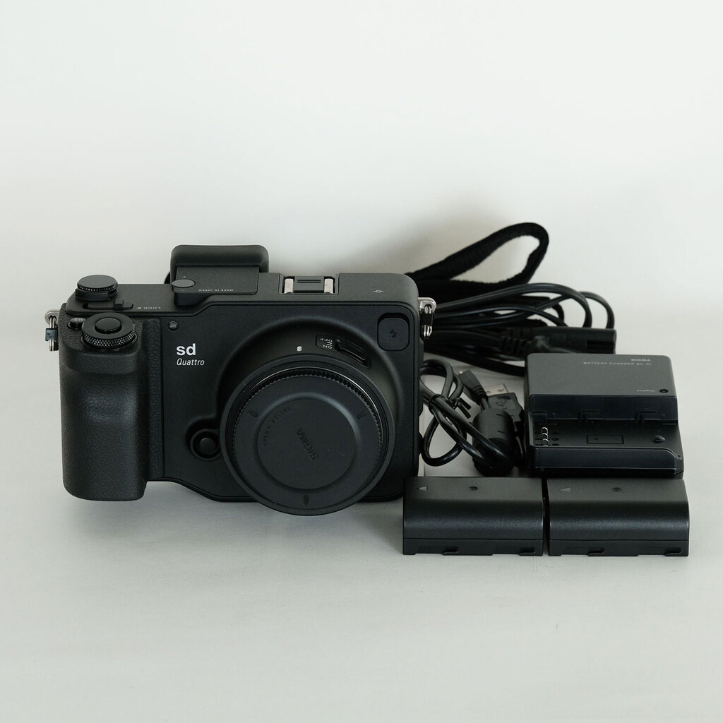 SIGMA sd Quattro