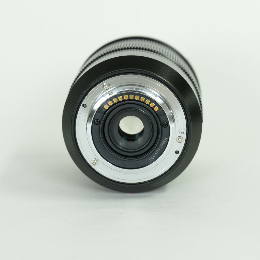 Panasonic LEICA DG VARIO-ELMARIT 12-60mm / F2.8-4.0 ASPH. / POWER O.I.S. Panasonic LEICA DG VARIO-ELMARIT 12-60mm / F2.8-4.0 ASPH. / POWER O.I.S.