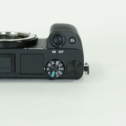SONY α6400（ILCE-6400）