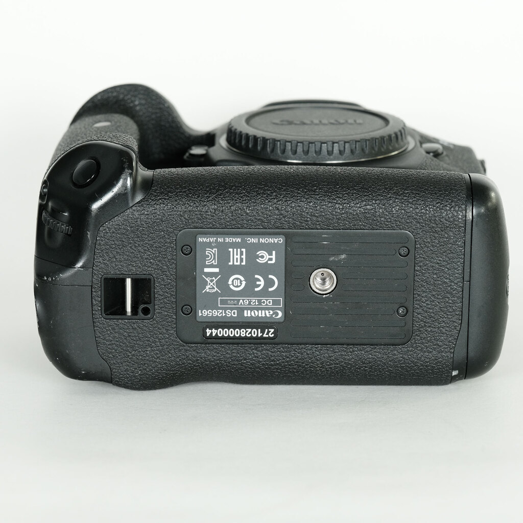 Canon EOS-1D X Mark II