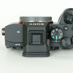 SONY α7 IV(ILCE-7M4) SONY α7 IV(ILCE-7M4)