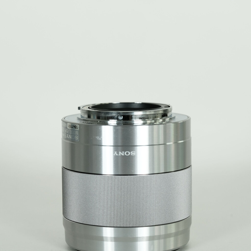 SONY E 50mm F1.8 OSS SEL50F18